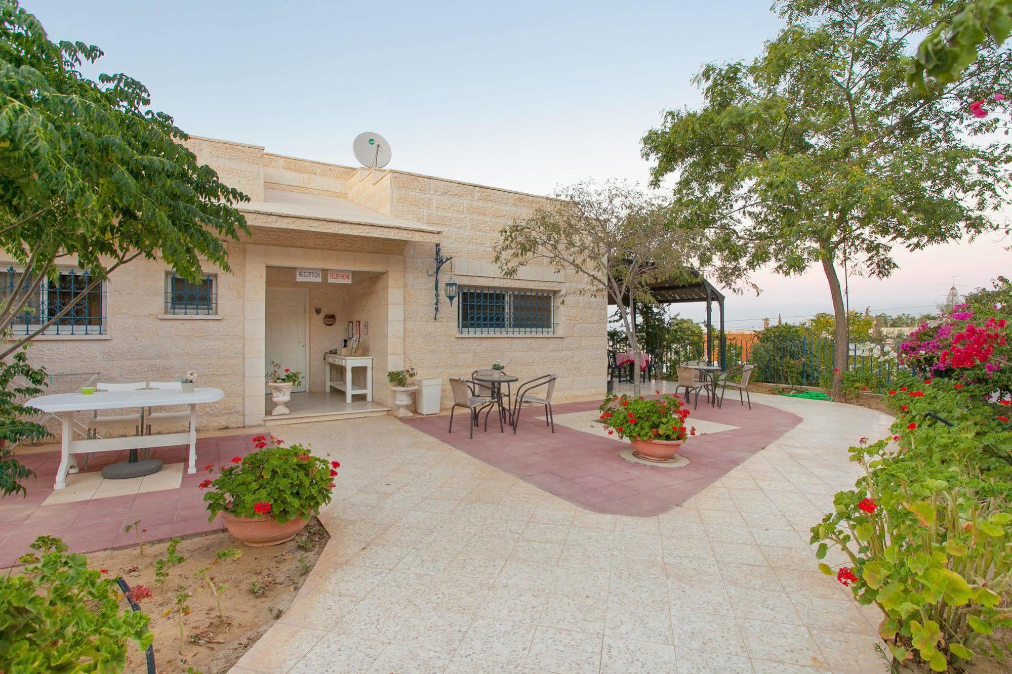 Villa 1000 Arad Buitenkant foto